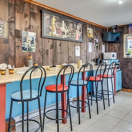 Le Saint Alex Motel Ngoại thất bức ảnh