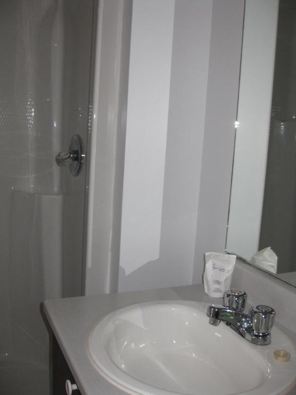 Le Saint Alex Motel Phòng bức ảnh