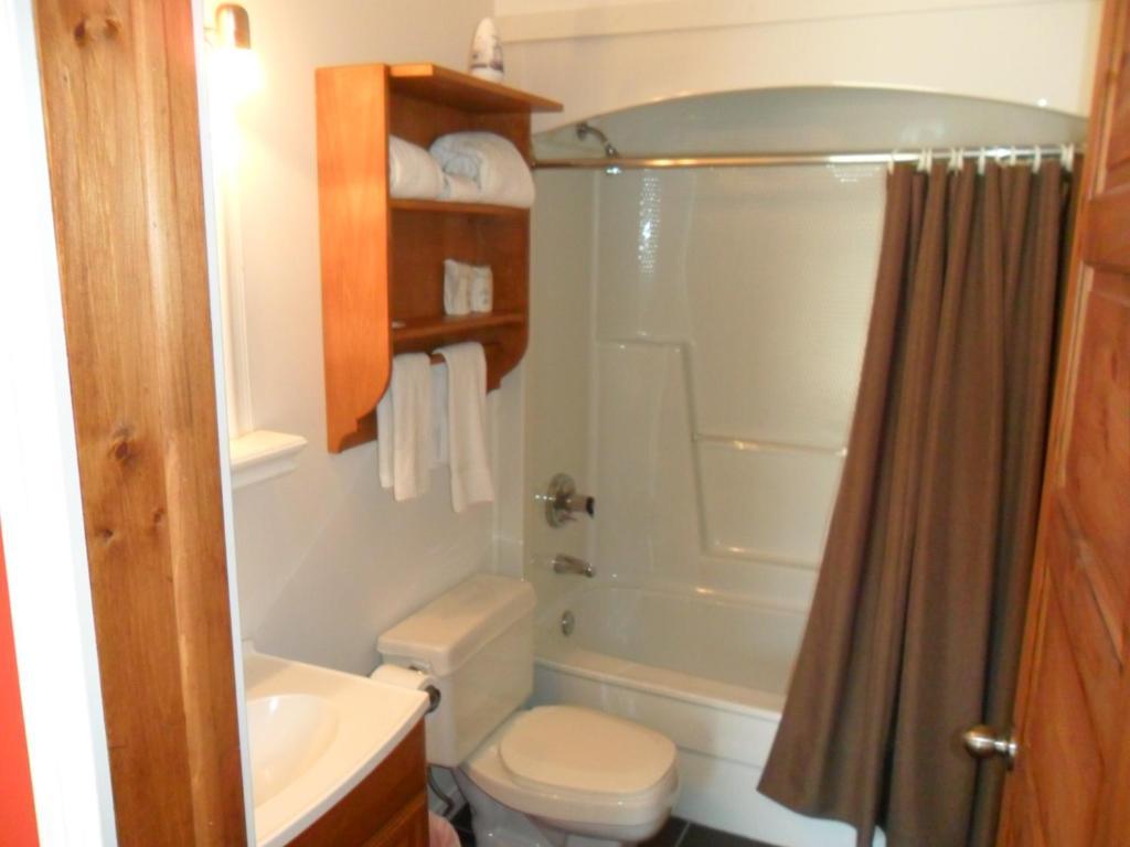 Le Saint Alex Motel Ngoại thất bức ảnh
